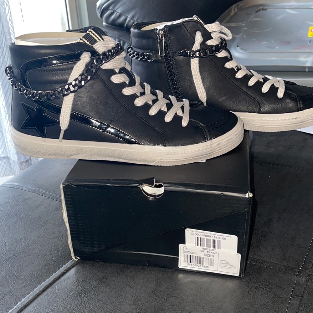 Brand new Siri high top sneakers by Chinese laundry